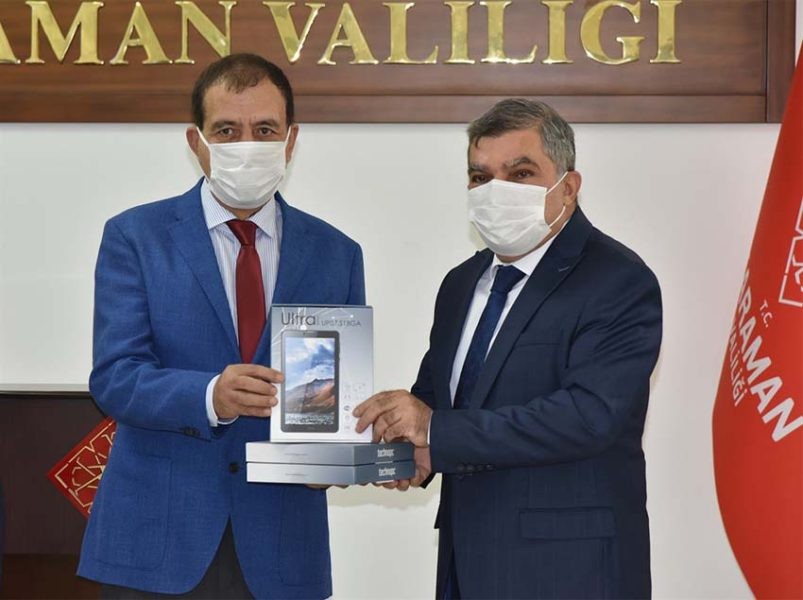 Karamanlı öğrencilere 400 tablet