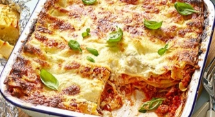 Easy classic lasagne