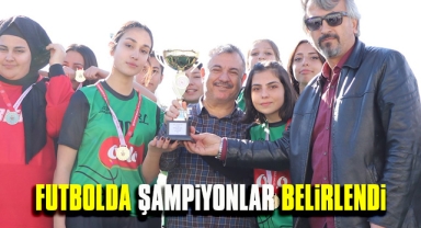 Okul Sporları Futbol'da şampiyonlar belirlendi