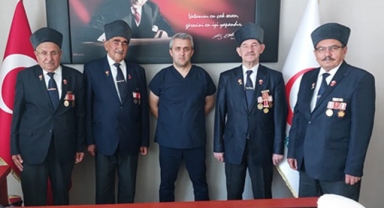 Hastaneye anlamlı ziyaret