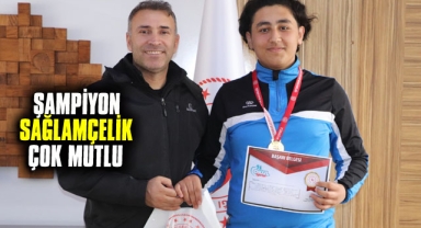 Karamanlı şampiyon mutluluğunu paylaştı