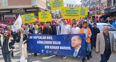 AK Parti'den miting gibi yürüyüş