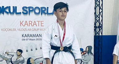 Karamanlı sporcu Göktuğ Gökalp Mete'den altın madalya