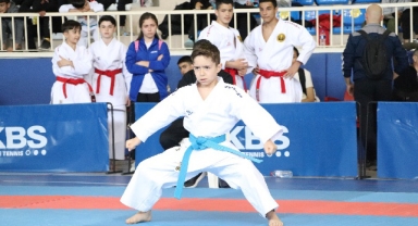 Karate Grup Müsabakaları başladı
