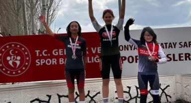 Erva Zenginoğlu'ndan Türkiye İkinciliği