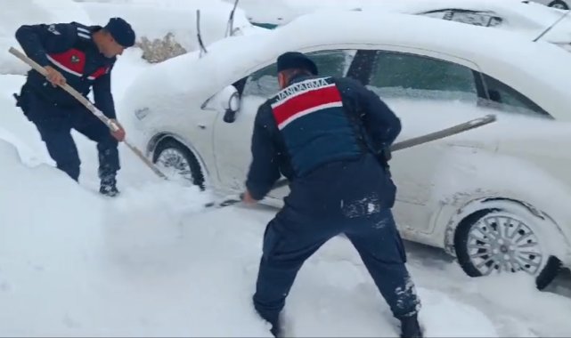 Sivas'ta 645 yerleşim yeri ulaşıma kapalı