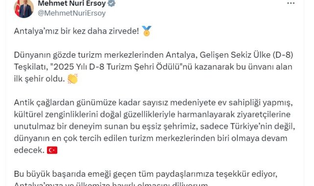 Antalya'ya D-8 Turizm Şehri Ödülü