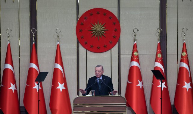 Cumhurbaşkanı Erdoğan: Siyasetçi ya göründüğü gibi olacak ya da olduğu gibi görünecek