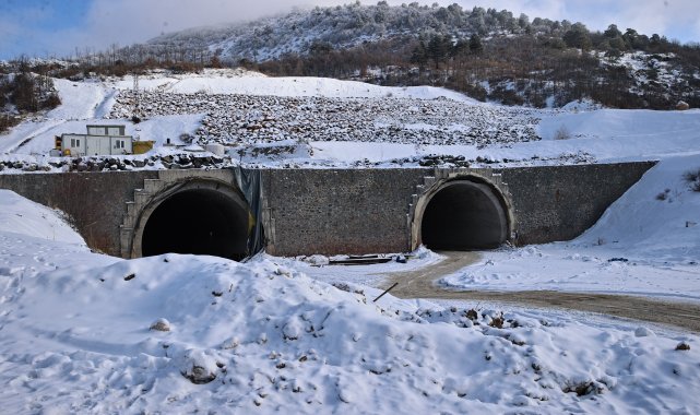 Geminbeli Tüneli'nin yüzde 95'i tamamlandı