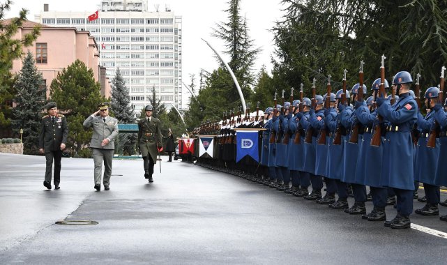 Genelkurmay Başkanı Gürak, Arnavut mevkidaşı Kıngjı ile görüştü