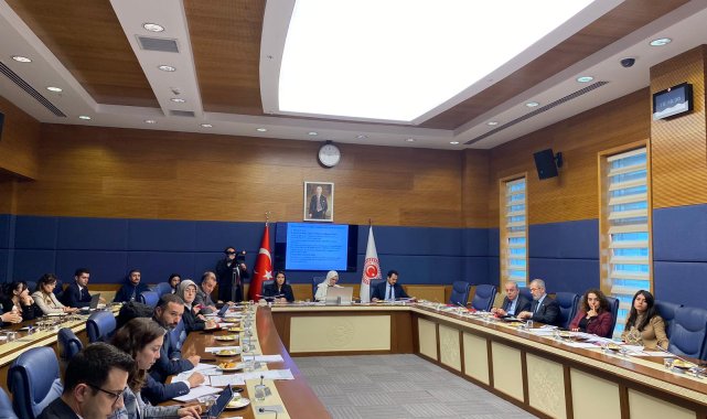 Komisyon Başkanı Katırcıoğlu: Sosyal medya kullanımında yaş sınırlamasını gündemimizde tutmaya devam edeceğiz