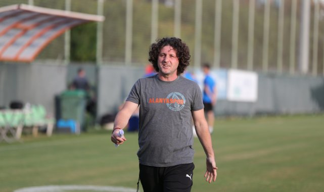 Sivasspor'da teknik direktörlüğe 2 aday