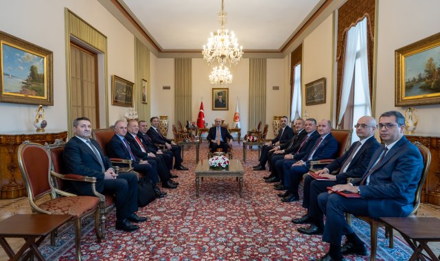 TBMM Başkanı Kurtulmuş, İsveç Süryani Cemaati heyetini kabul etti