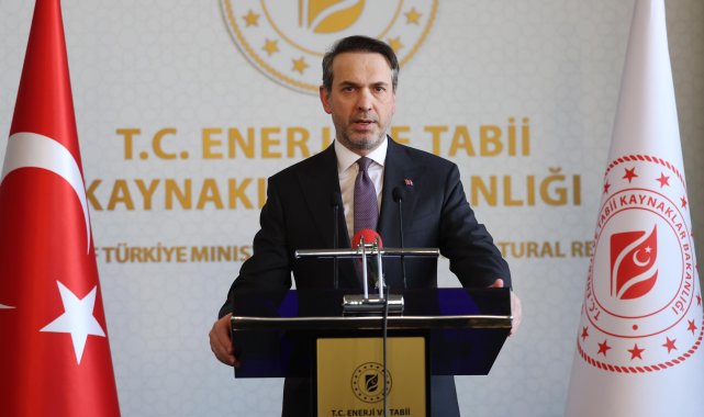 Bakan Bayraktar: 2 milyon hanenin daha elektrik ihtiyacını rüzgar santrallerinden karşılayacağız