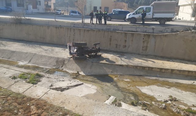 Çubuk'ta traktör çaya uçtu: 1 yaralı