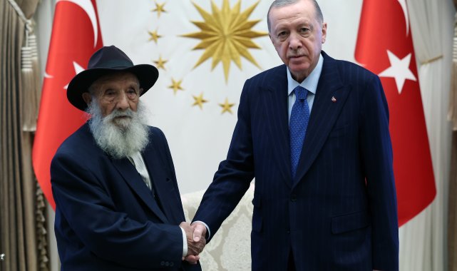 Cumhurbaşkanı Erdoğan, Alevi dedesi Uğurlu'yu kabul etti
