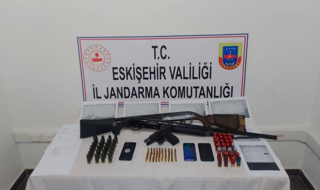 Eskişehir'de tefeci operasyonu; 3 gözaltı