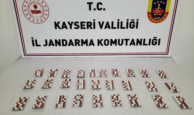 Kayseri'de 392 adet sentetik uyuşturucu hap ele geçirildi