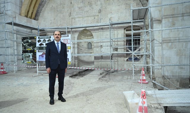 Konya Büyükşehir Belediye Başkan Altay: Hatay Habib-i Neccar Camii'nin ahşap kubbesi yerine yerleştirildi