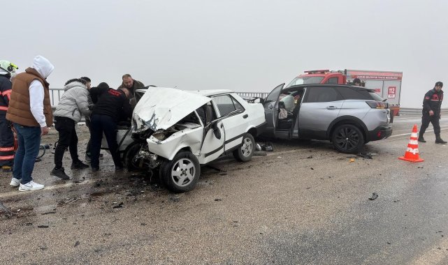 Çankırı'da otomobiller çarpıştı; 1 ölü, 2 yaralı