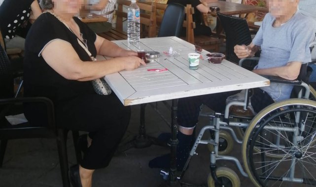 Kiracısı evden çıkmayınca huzurevine yerleşti