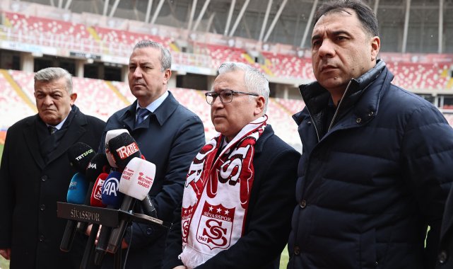 Sivasspor'a protokolden moral desteği