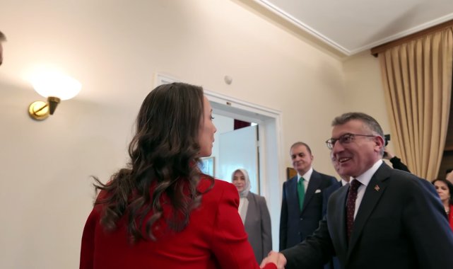 DEM Parti heyetinden, AK Parti grubuna ziyaret
