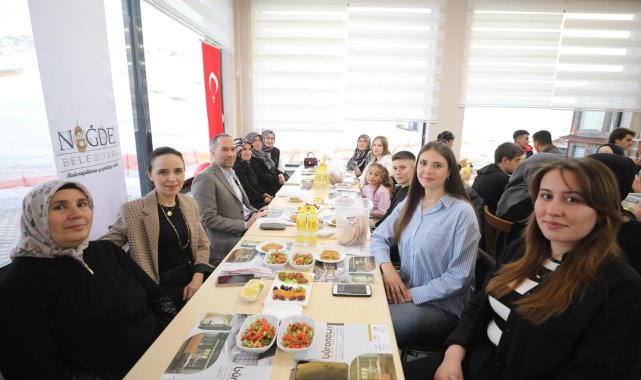 Niğde'de yetim çocuklar iftarda buluştu