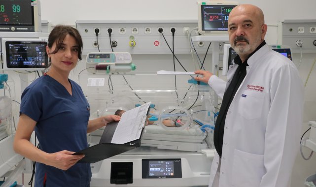 30 bin doğumda bir görülen hastalıkla doğan bebek, ameliyat edildi.