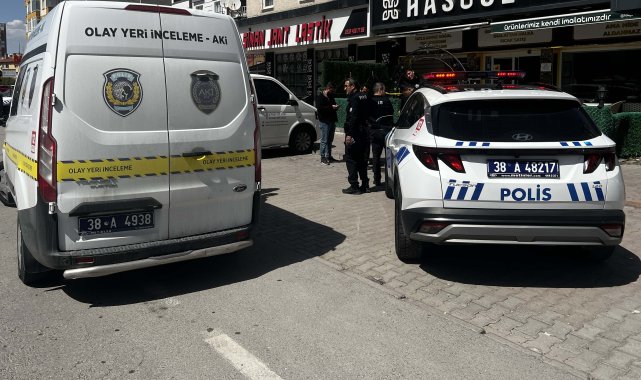 Husumetlisinin pastanede tabancayla vurduğu kişi, kurtarılamadı