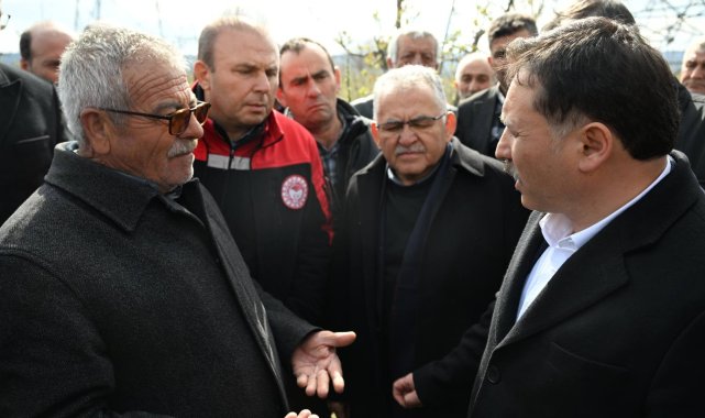 Vali Çiçek ve Başkan Büyükkılıç, 'zirai don' sonrası çiftçilerle bir araya geldi