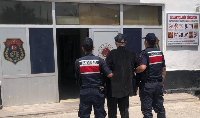 Kırşehir'de 'yağma' suçundan aranan firari hükümlü yakalandı
