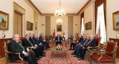 TBMM Başkanı Kurtulmuş, eski Meclis başkanları ile bir araya geldi