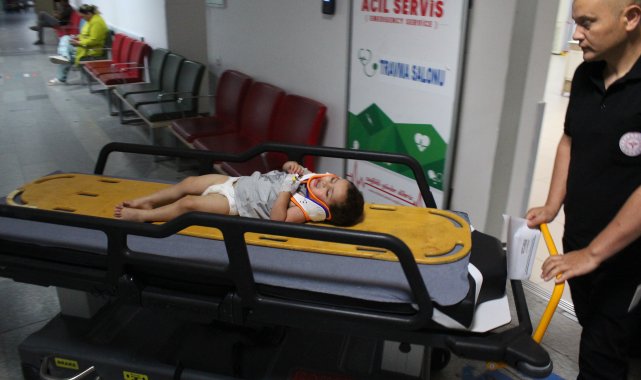 1'inci katın balkonundan düşen Haydar bebek yaralandı