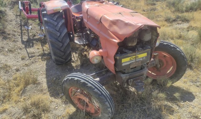 Ankara'da, devrilen traktörün sürücüsü öldü