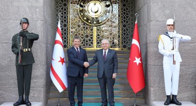 Bakan Güler, KKTC Başbakanı Üstel ile bir araya geldi