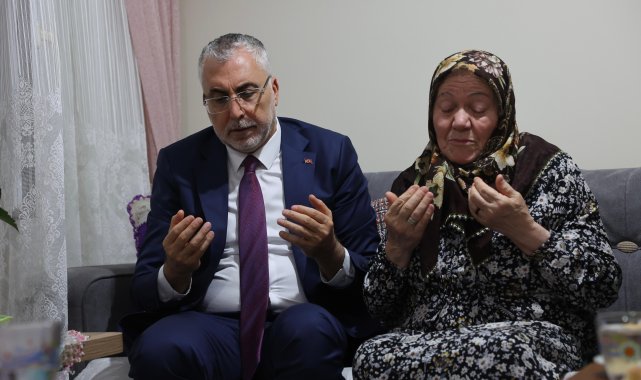 Bakan Işıkhan, 15 Temmuz şehidi Yakup Kozan'ın ailesini ziyaret etti