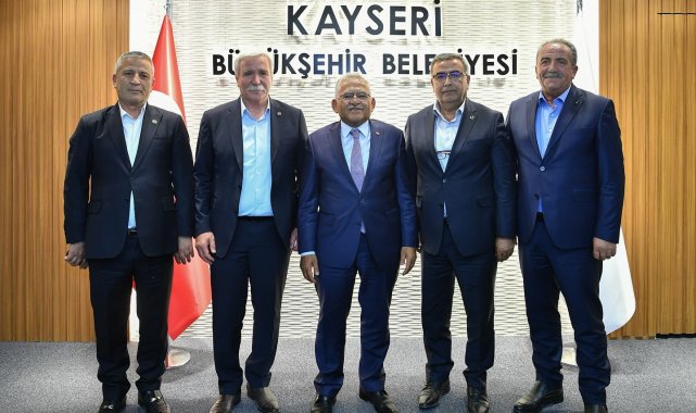 Başkan Büyükkılıç'tan 5 ilçe belediye başkanıyla 'yatırım' değerlendirmesi