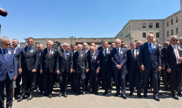 Eski CHP Genel Başkanı Öymen için TBMM'de tören