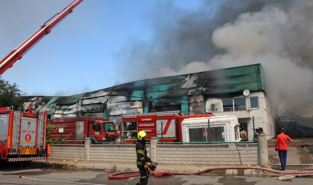 Kayseri'de mobilya fabrikasında yangın