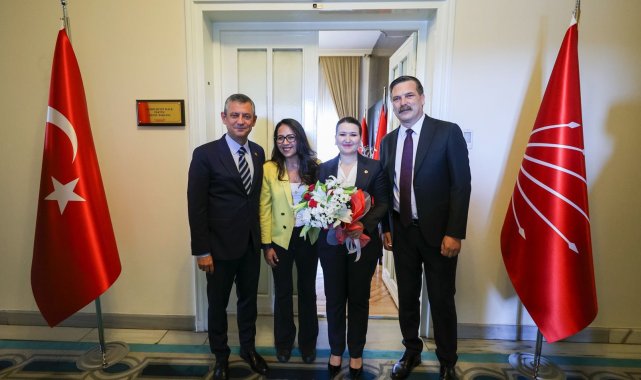 Özgür Özel, Erkan Baş ile görüştü
