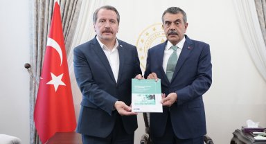 Ali Yalçın, Milli Eğitim Bakanı Tekin'i ziyaret etti