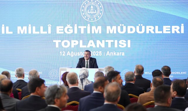 Bakan Tekin: Okul kıyafeti görseli, okulun internet sitesinde yayımlanacak
