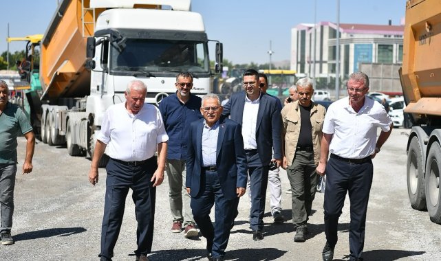 Başkan Büyükkılıç, 2 milyon TL'lik asfalt yenileme çalışmalarını inceledi