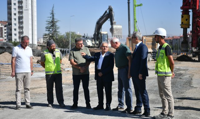 Başkan Büyükkılıç, Meteoroloji Katlı Kavşağı'nda incelemelerde bulundu