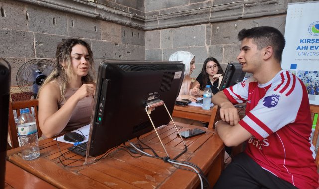 Büyükşehir'in tercih danışmanlığı hizmeti, öğrencilerin tercihi oldu