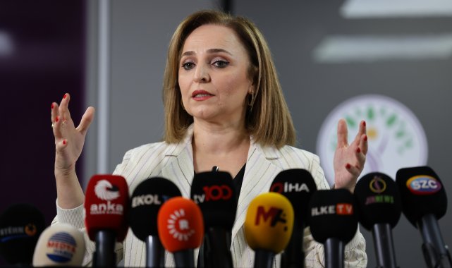 DEM Parti'li Doğan: Süreci, karşılıklı değişim ve dönüşüm süreci olarak ele almalıyız