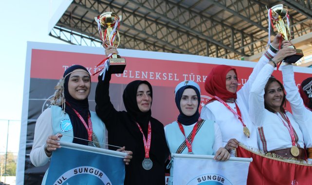 Sivas'ta düzenlenen Açık Hava Puta Şampiyonası madalya ve kupa töreniyle sona erdi
