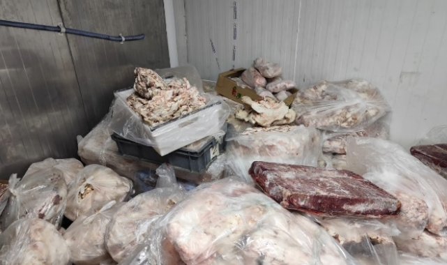 Ankara'da 11 bin 250 kilo kaçak et ve tavuk ürünü ele geçirildi