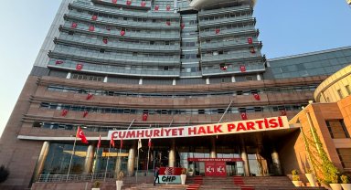 CHP'de MYK olağanüstü toplandı